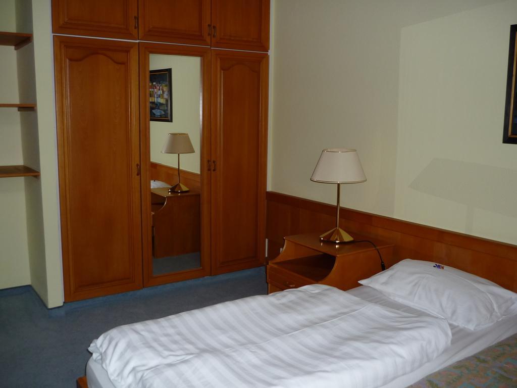 Oereg Malom Hotel Csepreg 部屋 写真